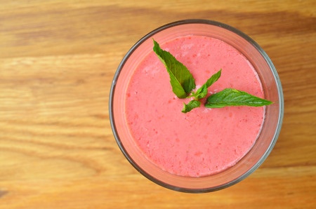 Bogyófélékből készült smoothie