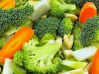 Mit fogyasszon, ha javítani szeretne a pajzsmirigye egészségén